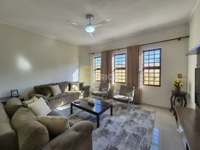 Casa com 4 Quartos à venda, 355m² no Vila Genoveva, Valinhos