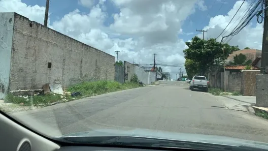 Lote/Terreno à venda, 2392m² no Cajazeiras, Fortaleza