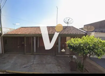 Casa com 3 Quartos à venda, 156m² no Cecap, Presidente Prudente