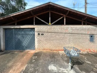 Casa com 3 Quartos para alugar, 207m² no Jardim Nossa Senhora de Fátima, Limeira