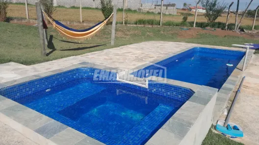 Fazenda/Sítio com 3 Quartos à venda, 140m² no Loteamento de Chácaras Arumã, Sarapuí