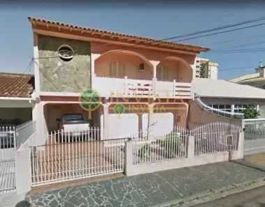 Casa com 3 Quartos à venda, 300m² no Balneário, Florianópolis