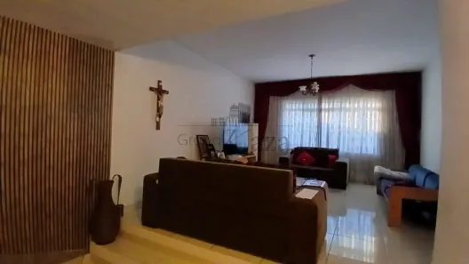 Casa com 3 Quartos à venda, 165m² no Bandeira Branca, Jacareí
