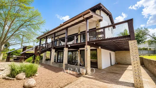 Casa de Condomínio com 5 Quartos à venda, 380m² no Condomínio Campestre Paragem dos Verdes Campos (Barro Vermelho), Gravataí