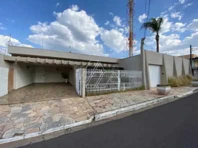 Casa com 4 Quartos à venda, 385m² no Alto Cafezal, Marília
