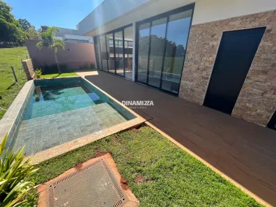 Casa de Condomínio com 4 Quartos à venda, 270m² no Jockey Park, Uberaba