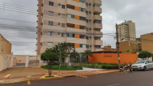 Apartamento com 3 Quartos para alugar, 95m² no Centro, Campo Grande