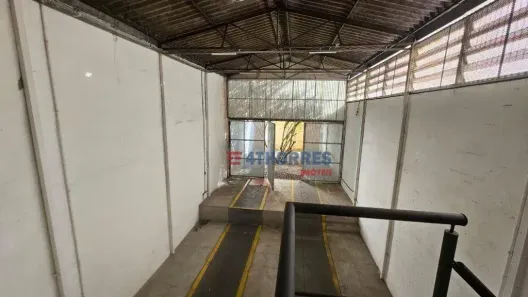 Galpão/Depósito/Armazém para alugar, 150m² no Butantã, São Paulo