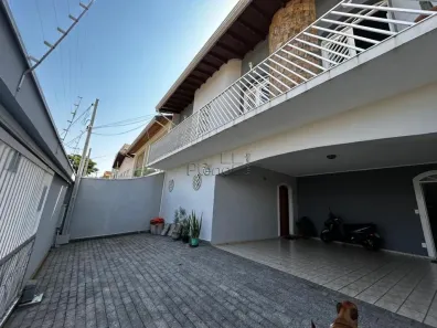 Sobrado com 3 Quartos à venda, 251m² no Jardim Carlos Lourenço, Campinas