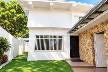 Sobrado com 5 Quartos à venda, 253m² no Bosque da Saúde, São Paulo