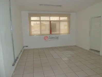 Galpão/Depósito/Armazém para alugar, 550m² no Vila Carrão, São Paulo