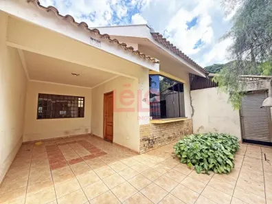 Casa com 4 Quartos para alugar, 121m² no Vila Esperança, Maringá