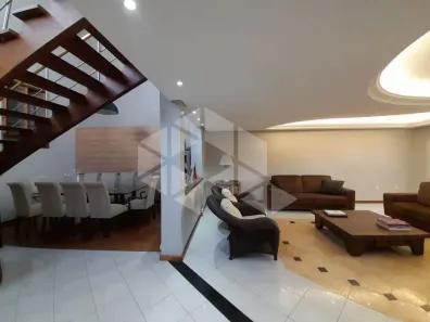 Casa com 5 Quartos para alugar, 550m² no Vila Jardim, Porto Alegre