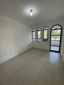Apartamento com 3 Quartos para alugar, 150m² no Zona 06, Maringá