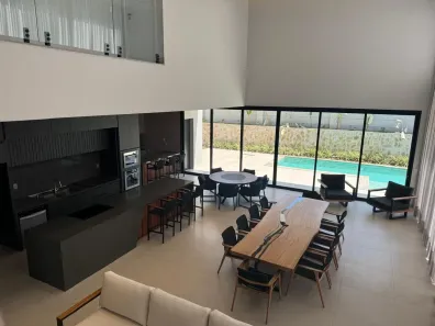Casa de Condomínio com 4 Quartos à venda, 347m² no Granja Marileusa, Uberlândia