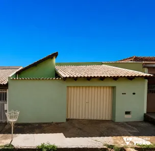 Casa com 3 Quartos à venda, 100m² no Conjunto Antônio Barbosa de Souza, Uberaba