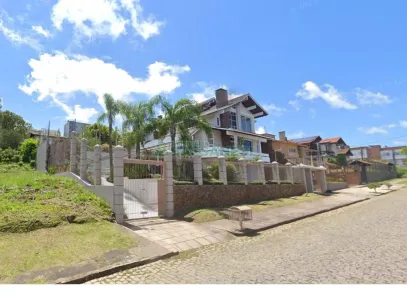 Casa com 3 Quartos à venda, 600m² no Cinqüentenário, Caxias do Sul