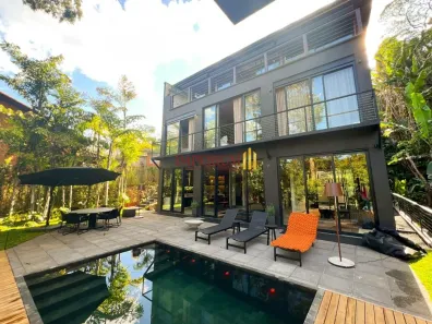 Casa de Condomínio com 3 Quartos à venda, 350m² no Caraguatá, Mairiporã