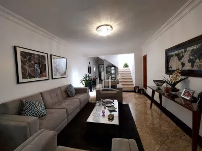 Sobrado com 3 Quartos à venda, 209m² no Campestre, Santo André