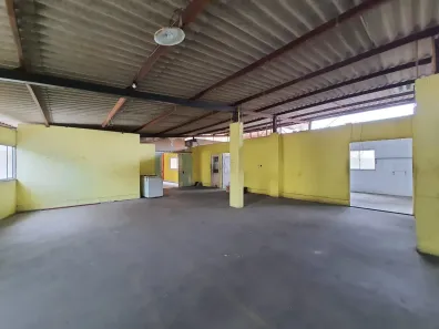Galpão/Depósito/Armazém à venda, 828m² no Cabula VI, Salvador