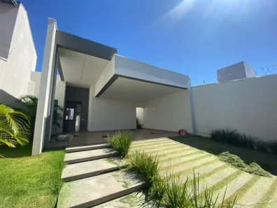 Casa com 3 Quartos à venda, 270m² no Cidade Jardim, Uberlândia