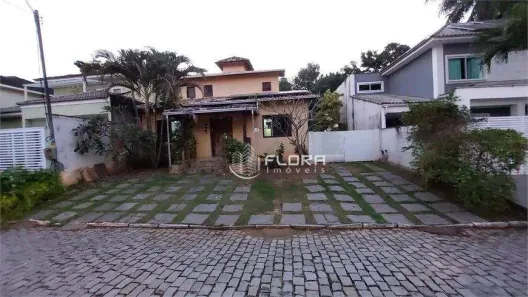 Casa de Condomínio com 4 Quartos à venda, 260m² no Santa Bárbara, Niterói