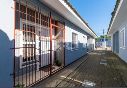 Casa com 2 Quartos à venda, 77m² no Parque Granja Esperança, Cachoeirinha