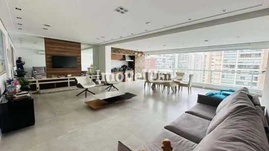Apartamento com 3 Quartos à venda, 220m² no Campo Belo, São Paulo