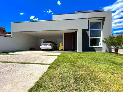 Casa com 3 Quartos à venda, 170m² no Lagos, Rodeio