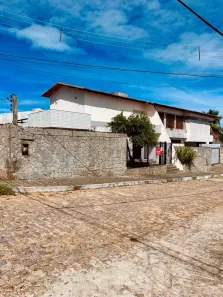 Casa com 4 Quartos para venda ou aluguel, 530m² no Lagoa Nova, Natal