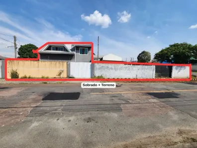 Sobrado com 4 Quartos à venda, 220m² no Novo Mundo, Curitiba