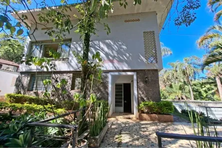 Sobrado com 4 Quartos à venda, 294m² no Jardim Paraiso, Águas de Lindóia