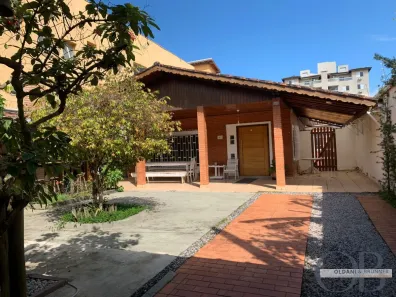 Casa com 5 Quartos à venda, 210m² no Praia Grande, Ubatuba