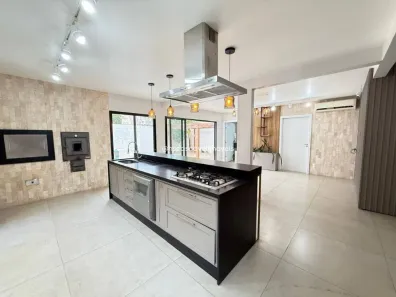Casa de Condomínio com 3 Quartos à venda, 231m² no Parque Verde, Cascavel