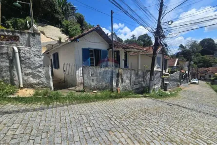 Casa com 2 Quartos para alugar, 78m² no Centro, Petrópolis