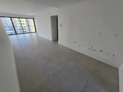 Apartamento com 4 Quartos à venda, 140m² no Centro, Balneário Camboriú