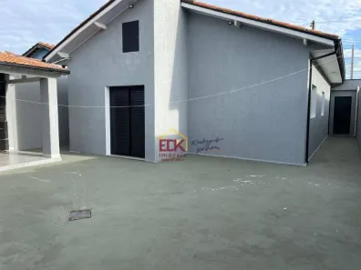 Casa com 3 Quartos à venda, 132m² no Jardim Amália, Caçapava
