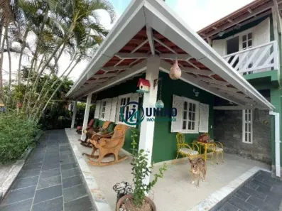 Casa de Condomínio com 6 Quartos à venda, 280m² no Sapê, Niterói