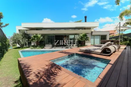 Casa de Condomínio com 4 Quartos à venda, 1179m² no Pineville, Pinhais