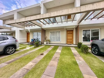 Sobrado com 3 Quartos à venda, 143m² no Capão da Canoa, Capão da Canoa