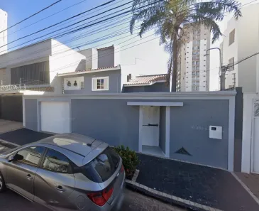 Casa com 3 Quartos para alugar, 288m² no Jardim Colina, Uberlândia