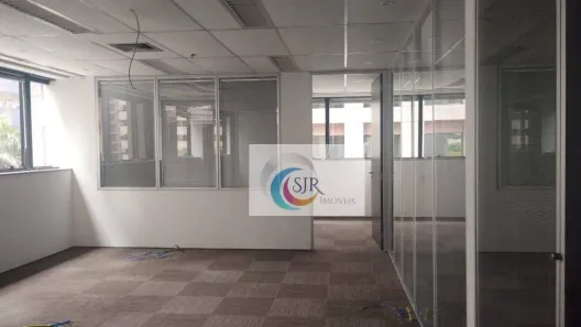Sala Comercial para alugar, 115m² no Vila Olímpia, São Paulo