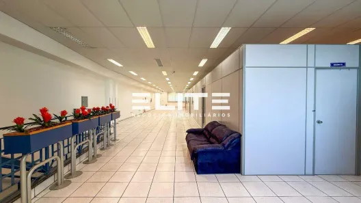 Sala Comercial para alugar, 300m² no Vila Curuçá, Santo André