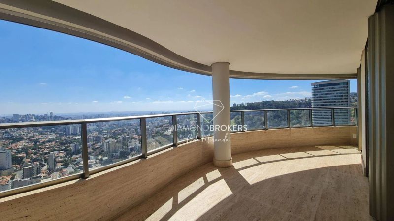 Apartamento com 4 quartos — Santa Lúcia, Belo Horizonte