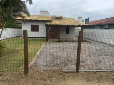Casa com 2 Quartos para alugar, 80m² no Campo Duna, Imbituba