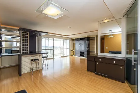 Apartamento com 3 Quartos para alugar, 180m² no Mossunguê, Curitiba
