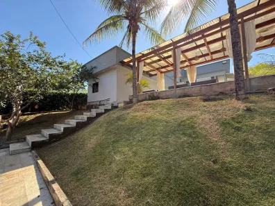 Fazenda/Sítio com 4 Quartos à venda, 367m² no Setor Central, Santo Antônio de Goiás