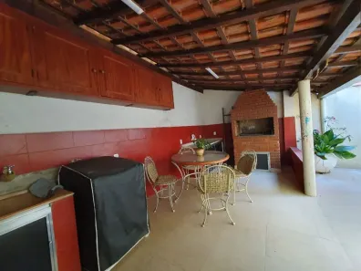 Casa com 3 Quartos à venda, 290m² no Jardim Satélite, São José dos Campos