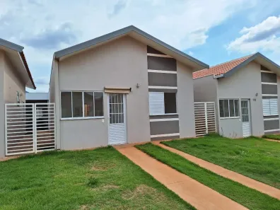 Casa de Condomínio com 2 Quartos para alugar, 50m² no Vila Nasser, Campo Grande