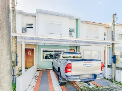 Casa de Condomínio com 3 Quartos à venda, 200m² no Hípica, Porto Alegre